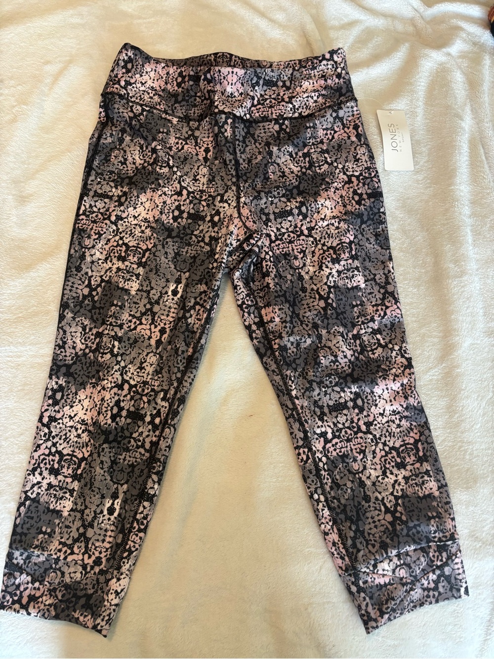 Jones New York Black and Light Pink Abstract Active 3/4 calf length Leggings